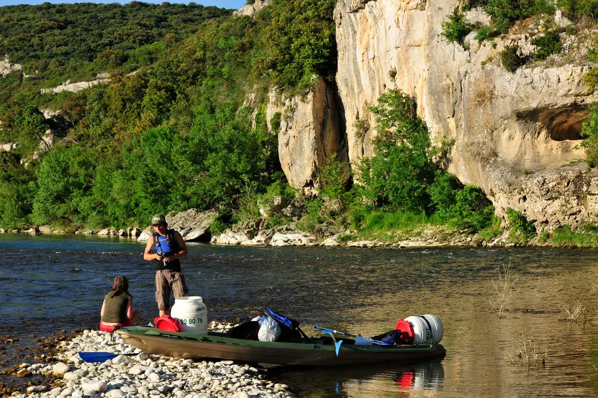 The transient quality of the river and its economical activities are closely linked.